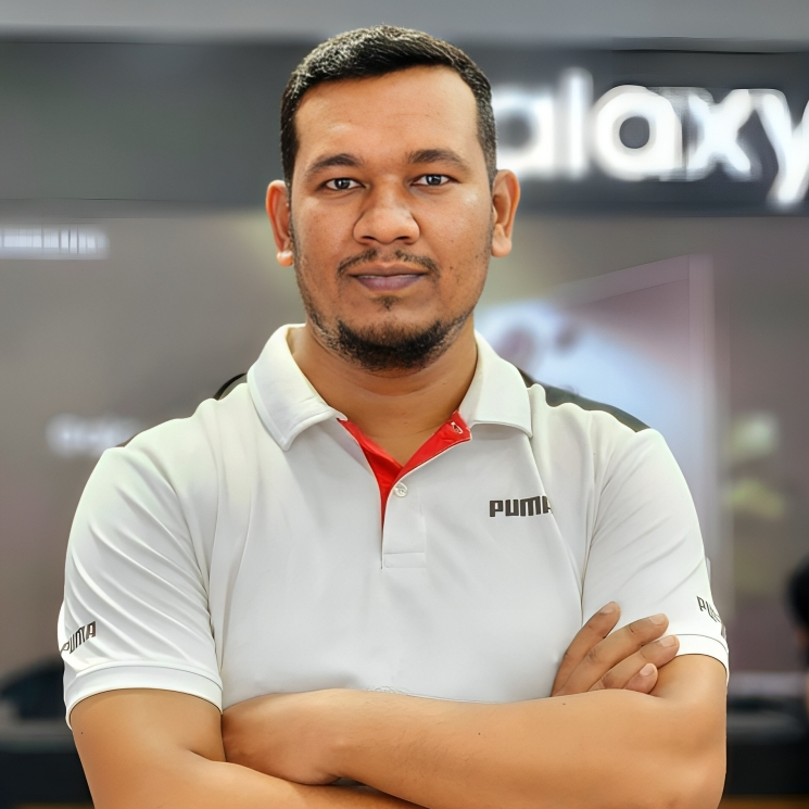 Md Abdul Matin Shuvo - Professional SEO Expert in Bangladesh analyzing website rankings